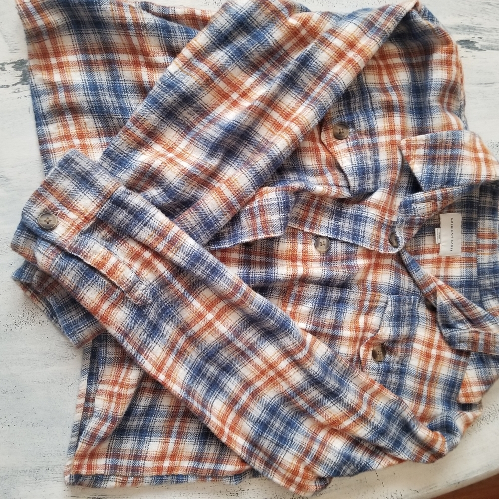 AE flannel semi crop sz M